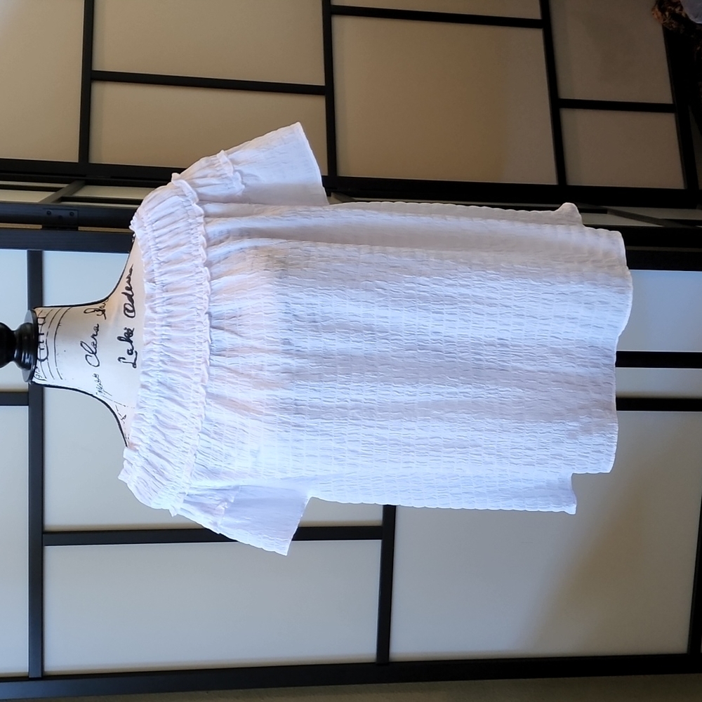 Olivia and Martin ( M ) 100% polyester White Top